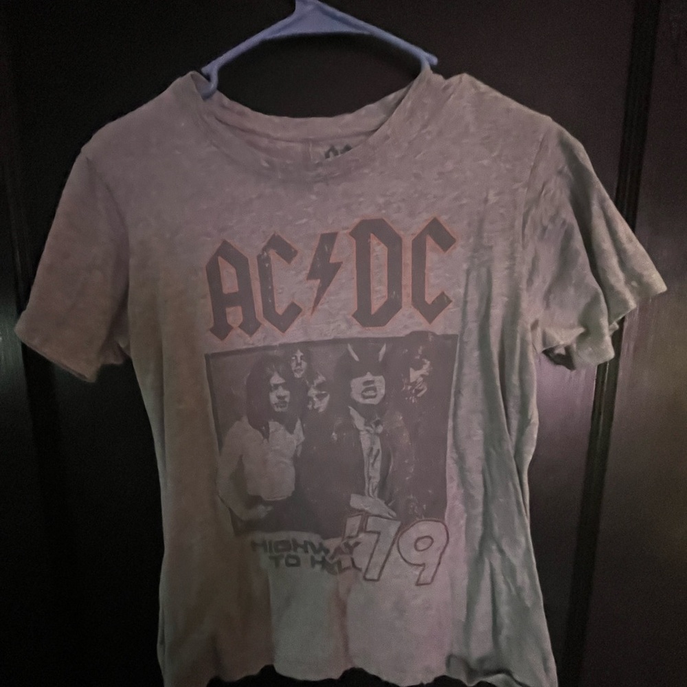 ACSC T SHIRT!!! ❤️ WORN ONCE!!!